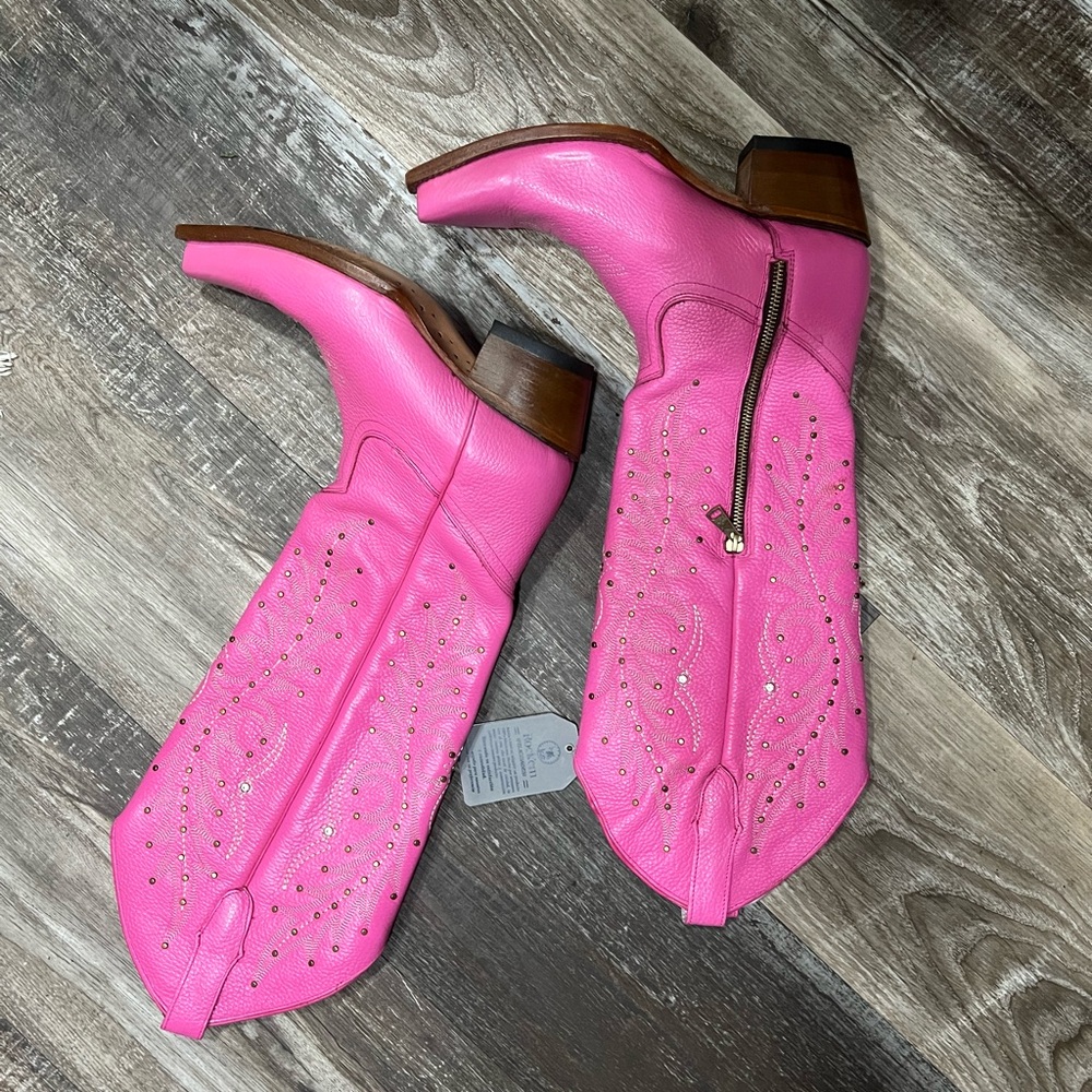 Pink Western over the knee boots

Brand new with tags 

Never wore